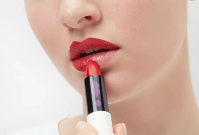 Seventeen Lipstick Special namlantiruvchi lab bo’yog’i, 348 Tabiiy qizil